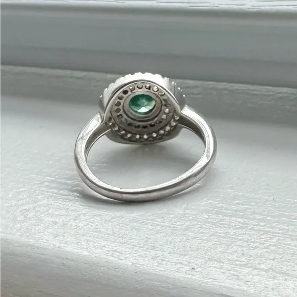 ⚡️SALE⚡️Moissanite and diamond ring. Sterling silver size 6 - Picture 6 of 6